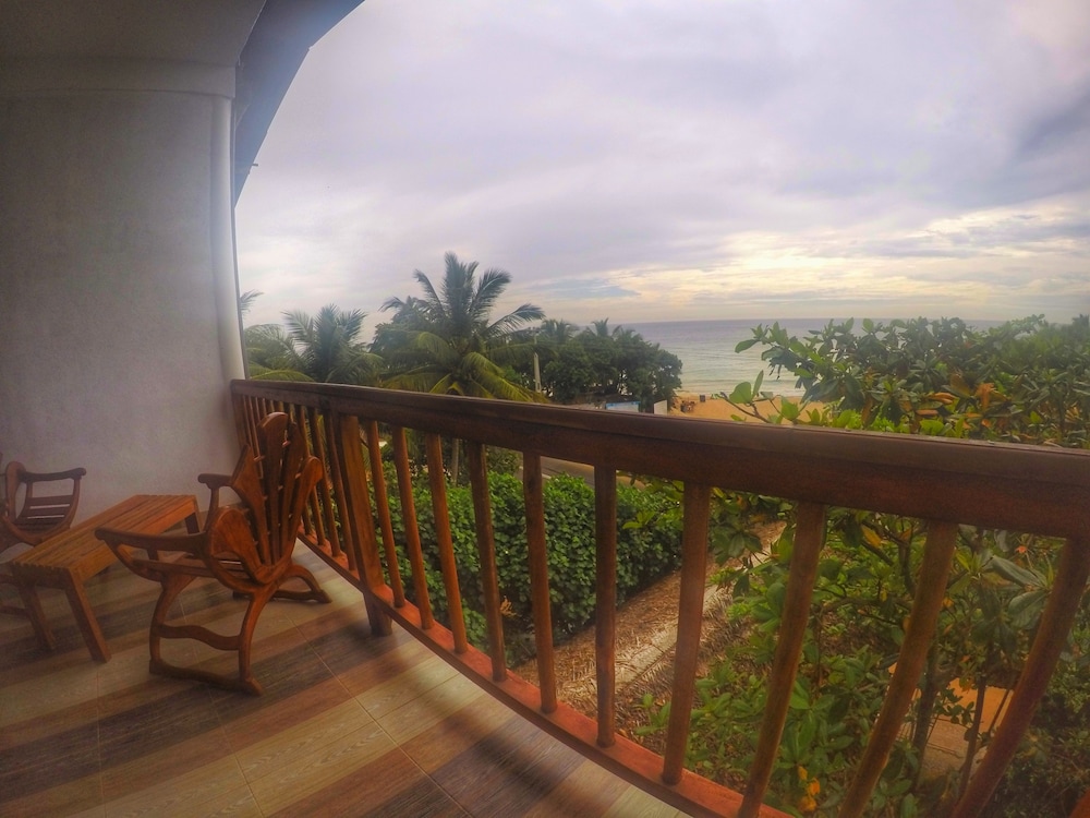Flora and Fauna Mirissa Guest House