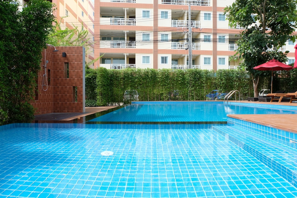 Golden Sea Pattaya Hotel