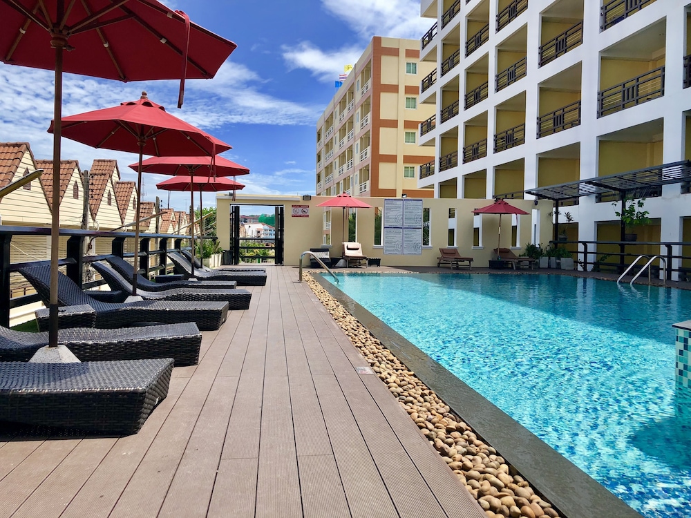 Golden Sea Pattaya Hotel