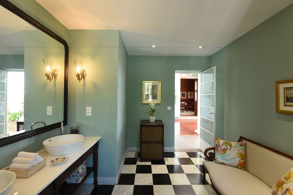 Heritage Le Telfair Golf & Wellness Resort