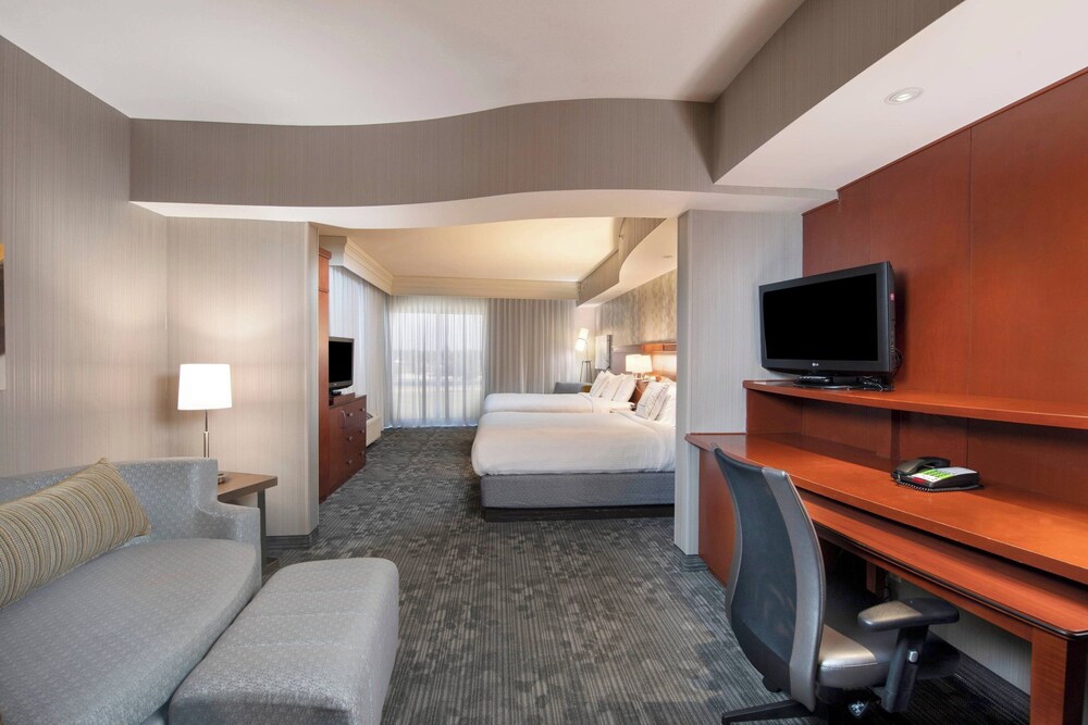Courtyard by Marriott Atlanta McDonough