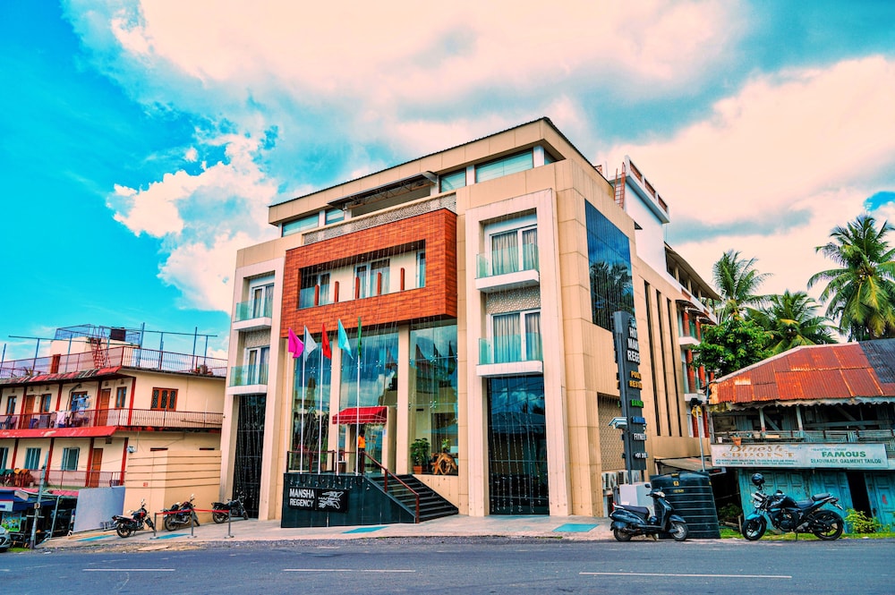 Hotel Mansha Regency