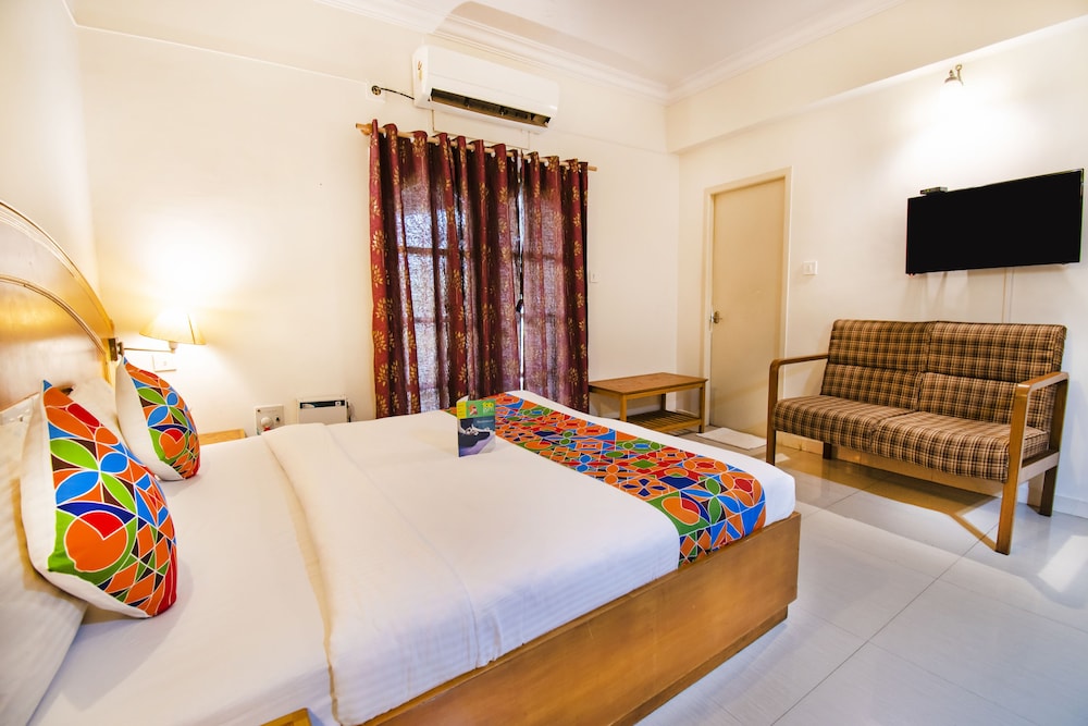 Hotel Metro Manor