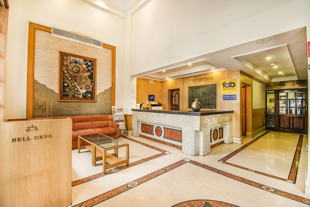 Hotel Metro Manor
