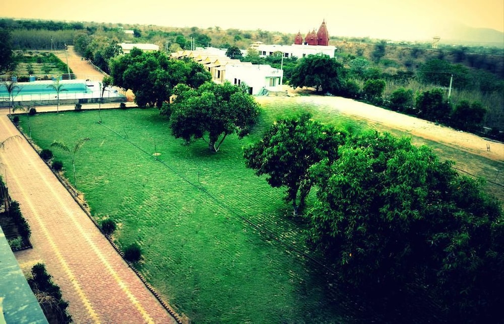 Chitrakoot Garden And Resorts Pushkar