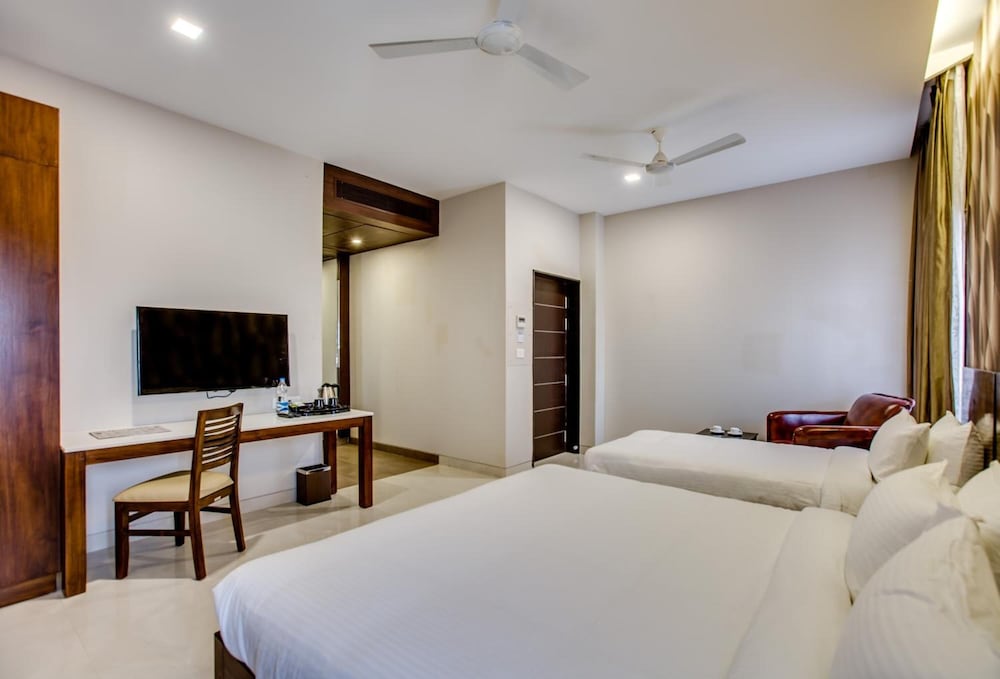  Hotel MA Grand
