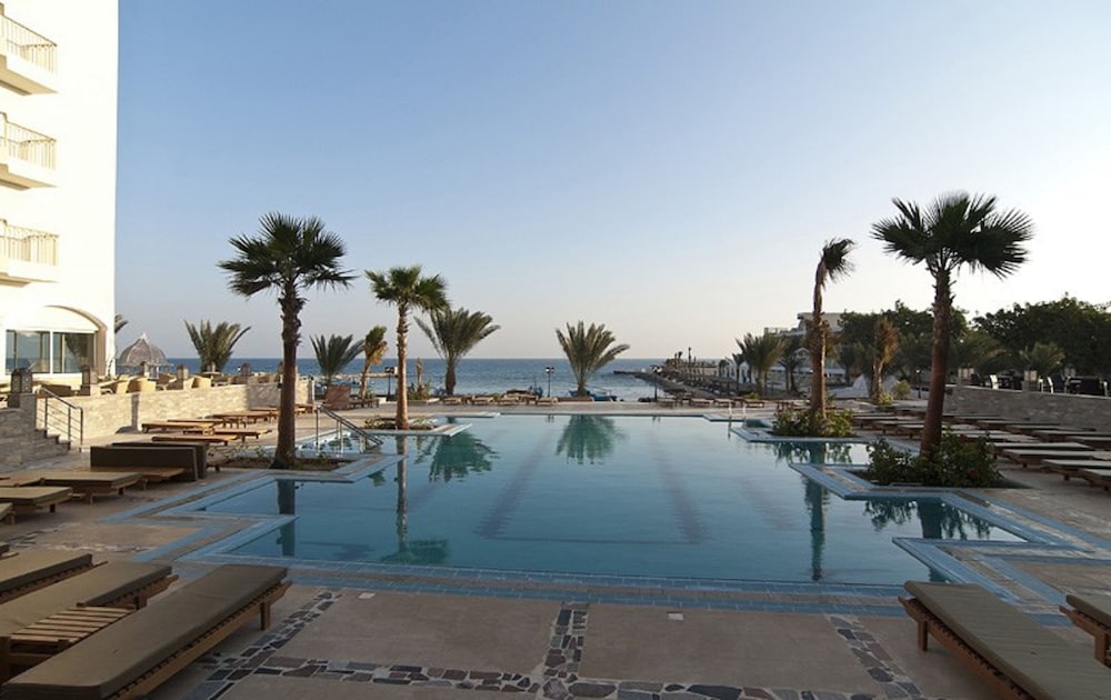 Royal Star Empire Beach Resort