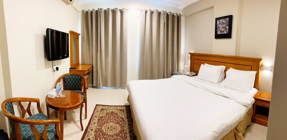 Al Murooj Hotel Apartments