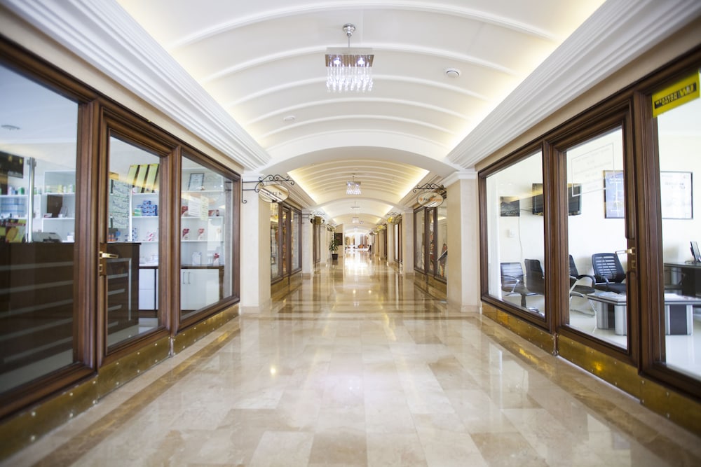 Chinar Hotel & Spa Naftalan