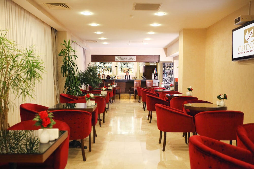 Chinar Hotel & Spa Naftalan