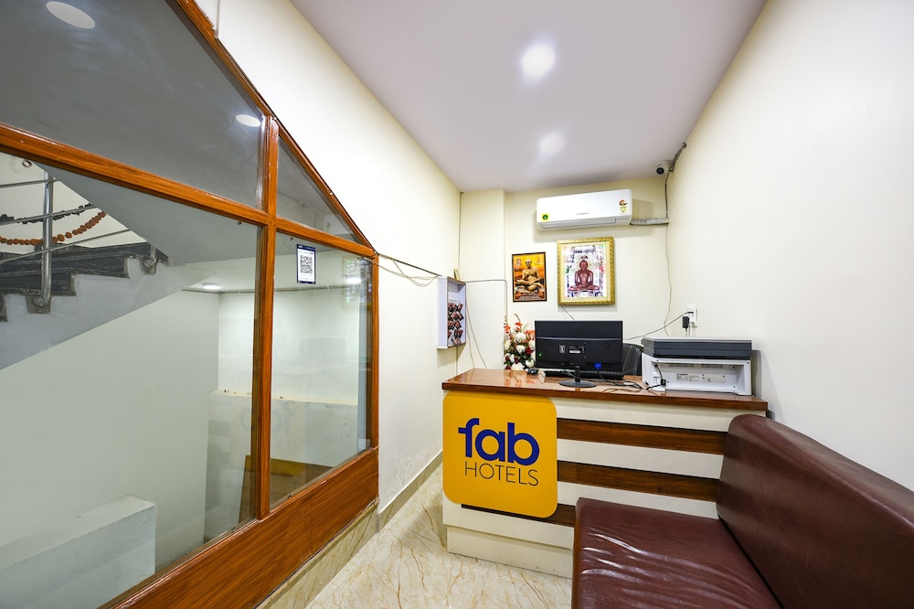 FabHotel Mona International