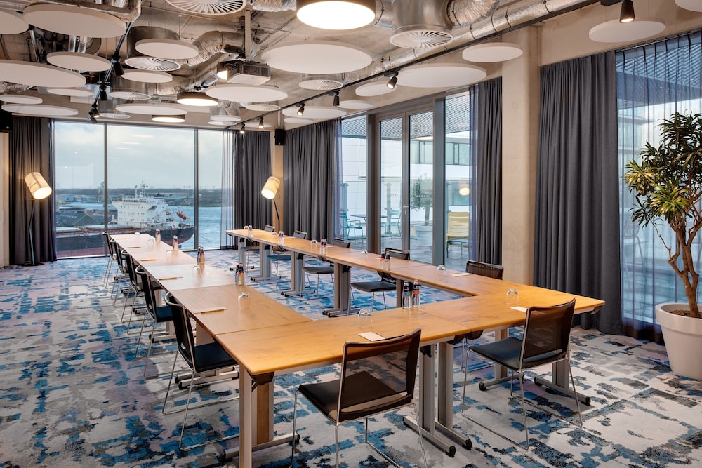 Residence Inn by Marriott Amsterdam Houthavens