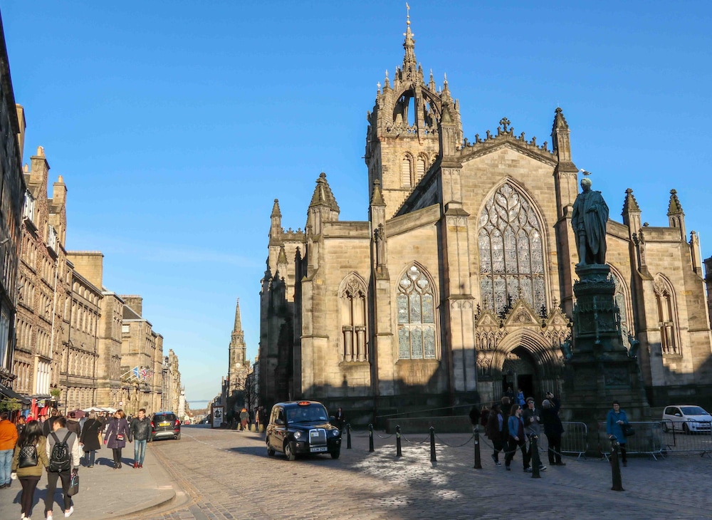 Holiday Inn Express Edinburgh City Centre By IHG