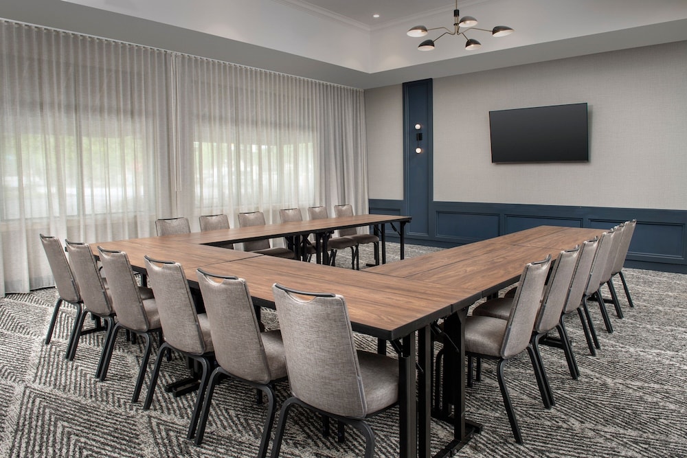 Courtyard by Marriott Savannah Downtown/Historic District