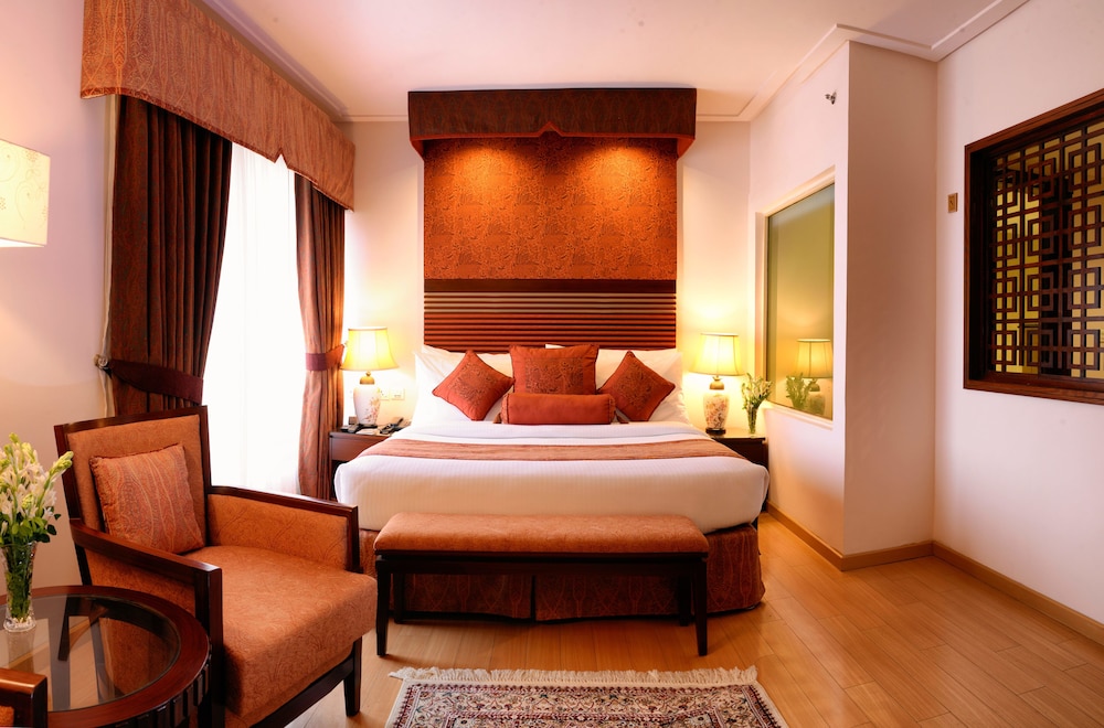 Jeyan Inn By Golden Tree