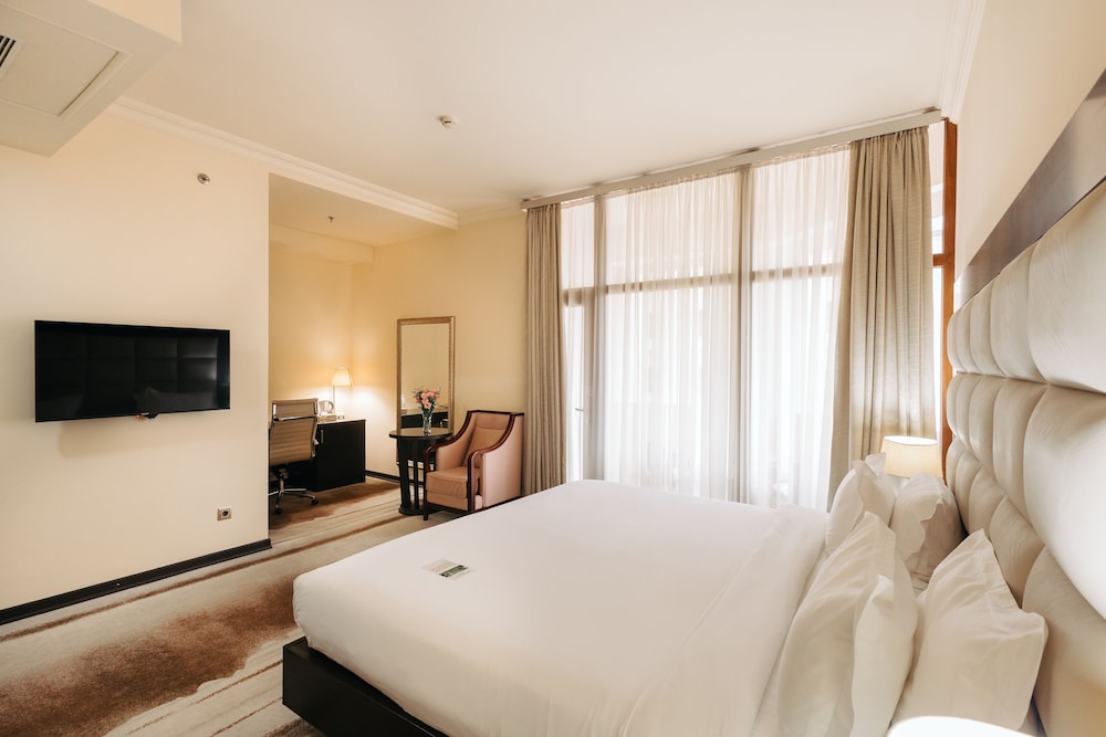 Paris Hotel Yerevan