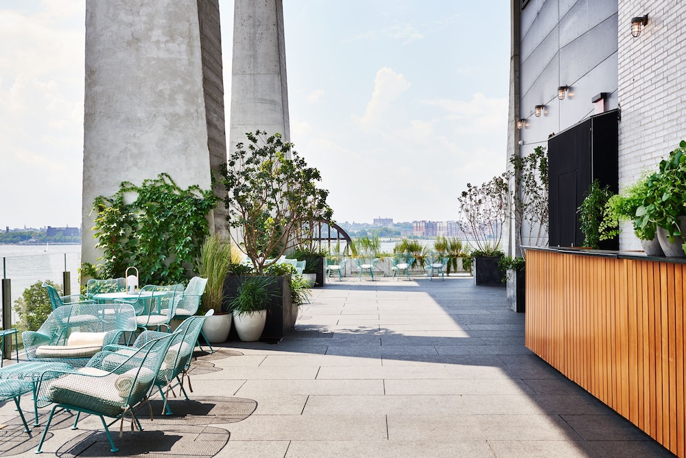 The Standard High Line