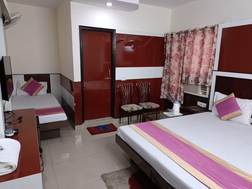 Hotel Su Shree Continental