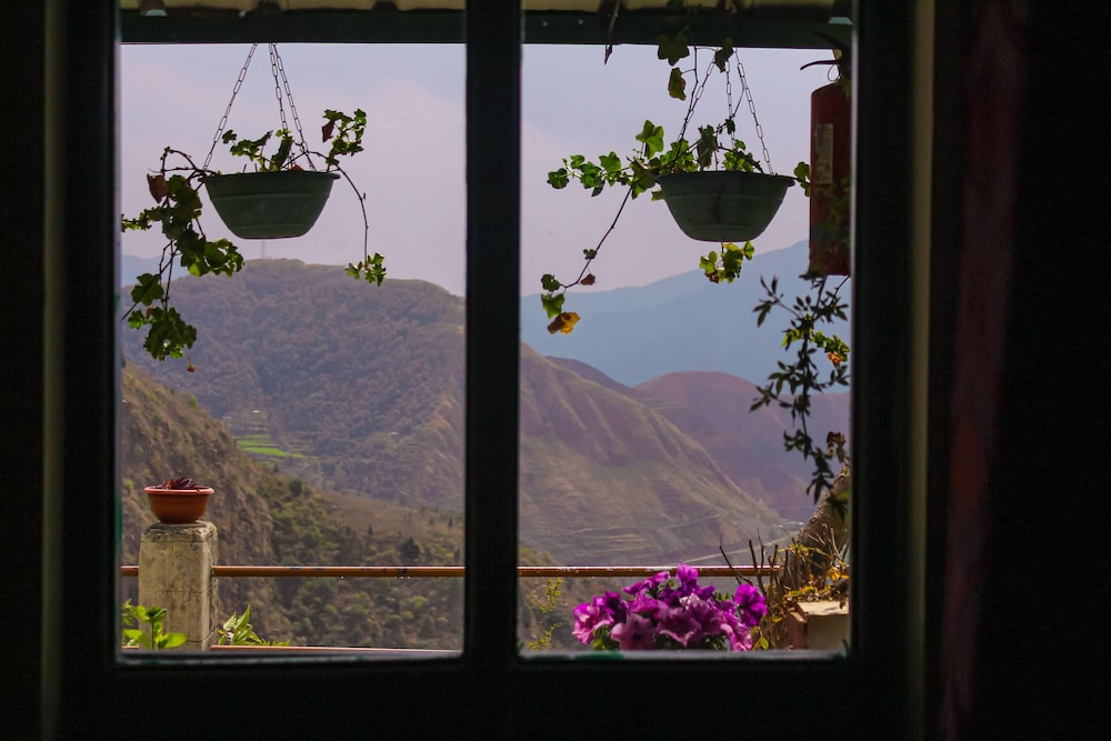 Room on the Roof - Viratkhai, Chakrata, by Himalayan Eco Lodges