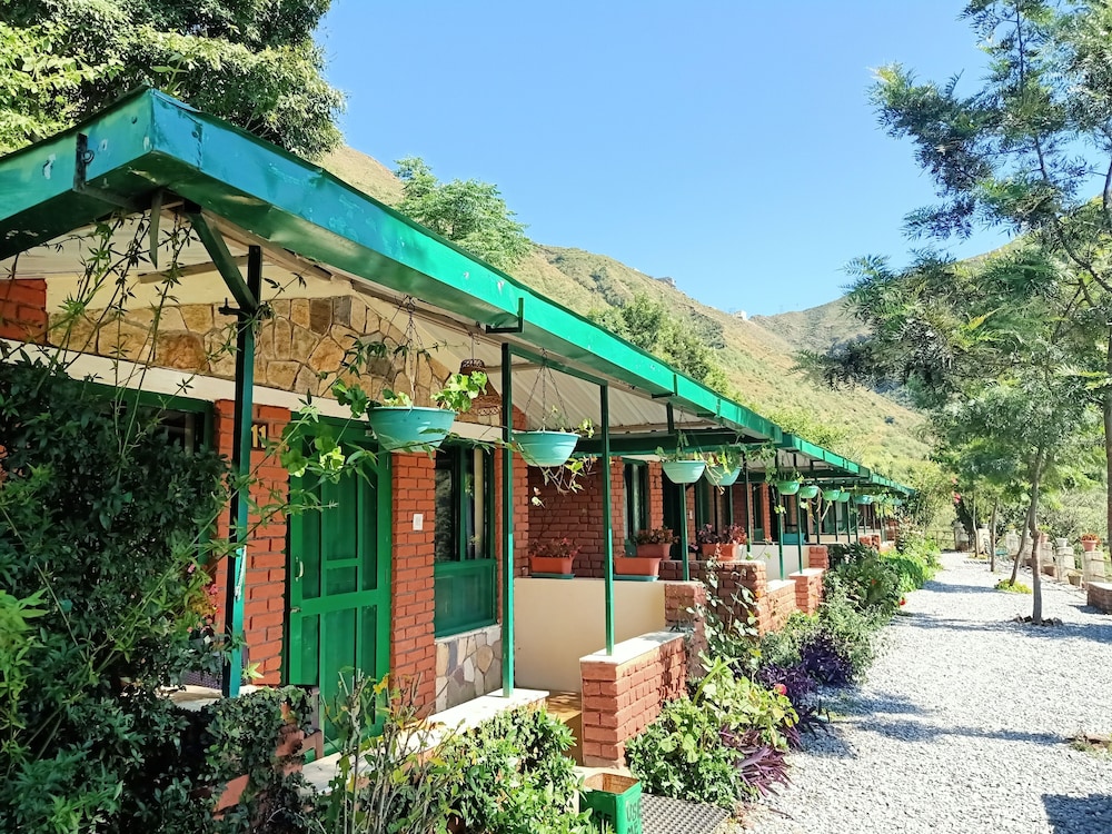 Room on the Roof - Viratkhai, Chakrata, by Himalayan Eco Lodges