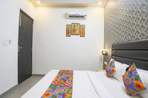 OYO Townhouse 76100 Hotel Diamond
