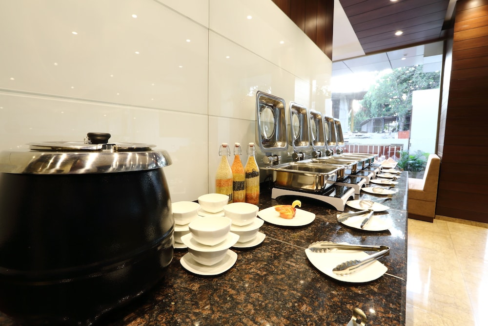 The Altruist Business Hotel (Andheri)