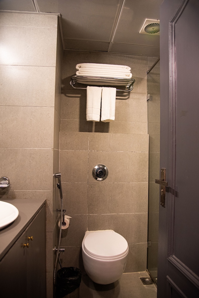 Hotel Golden Parkk