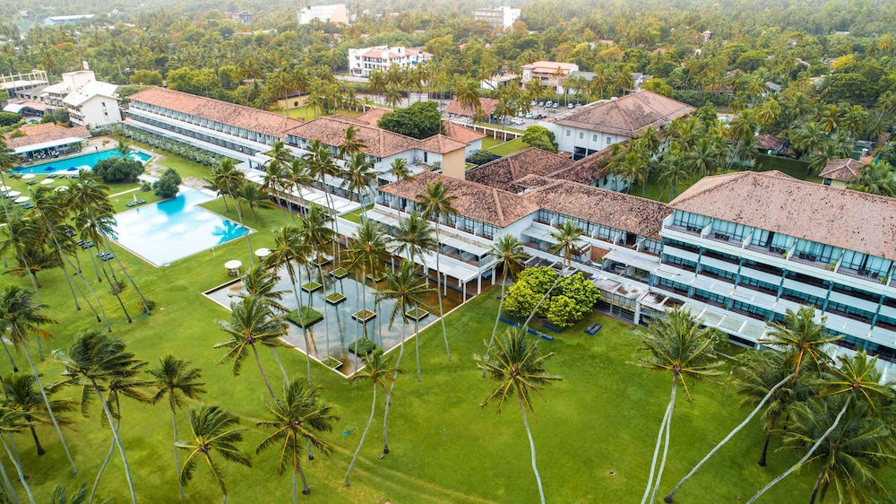 The Blue Water – Geoffrey Bawa Heritage Resort Hotel