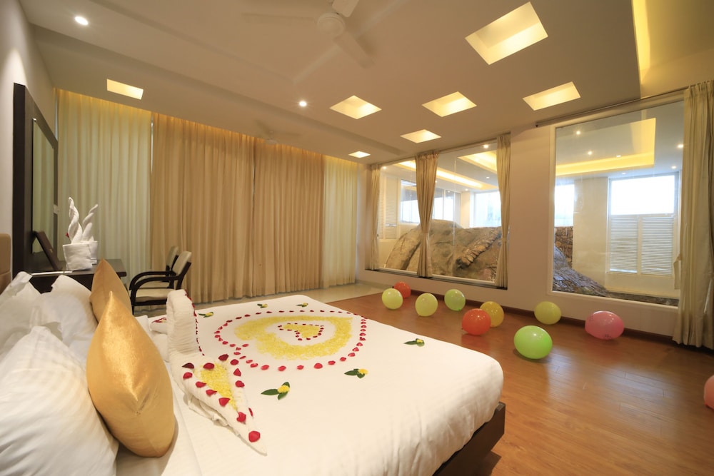 Grand Signature Hotel and Spa