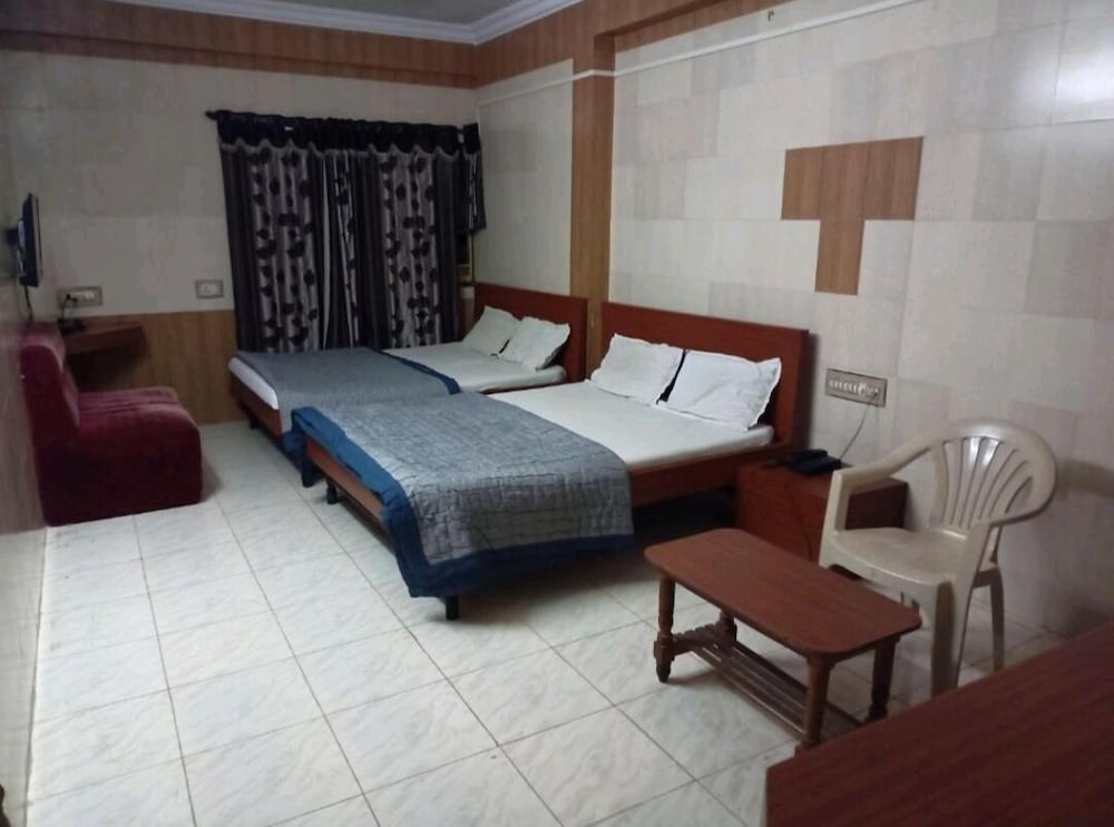 Hotel Dhruv Palace Trimbakeshwar