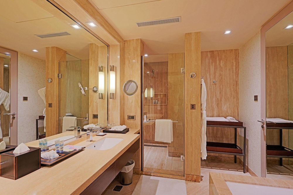 ITC Grand Chola, a Luxury Collection Hotel, Chennai