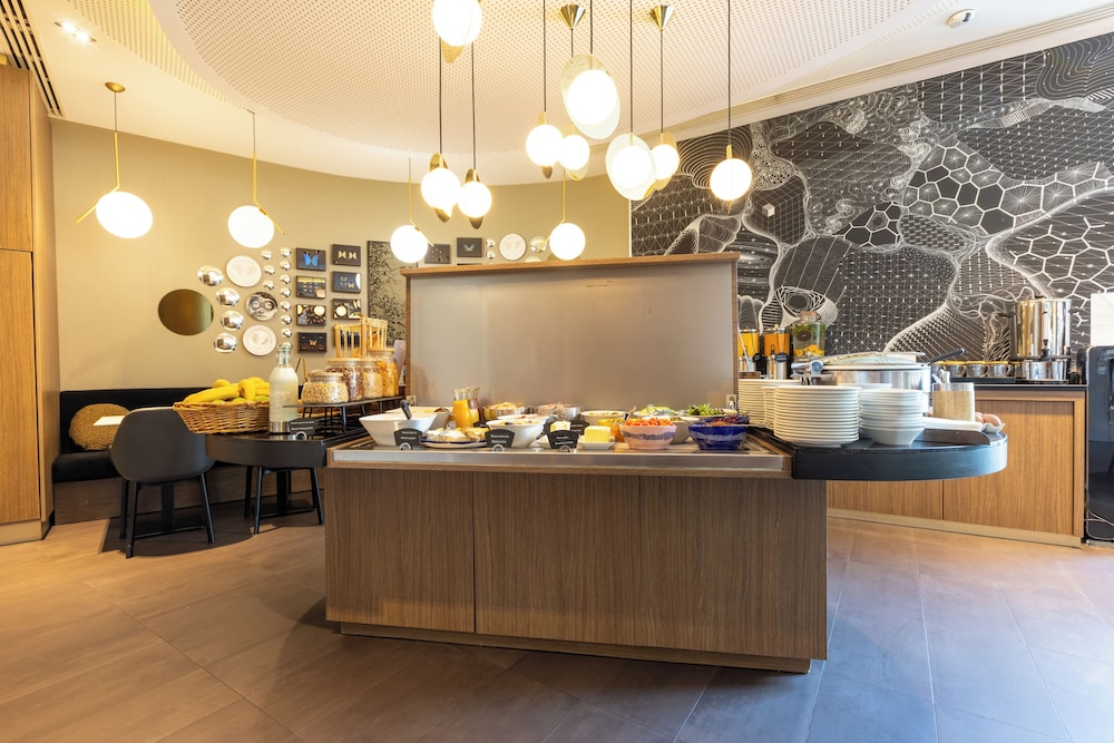 Novotel Suites Paris Expo Porte de Versailles