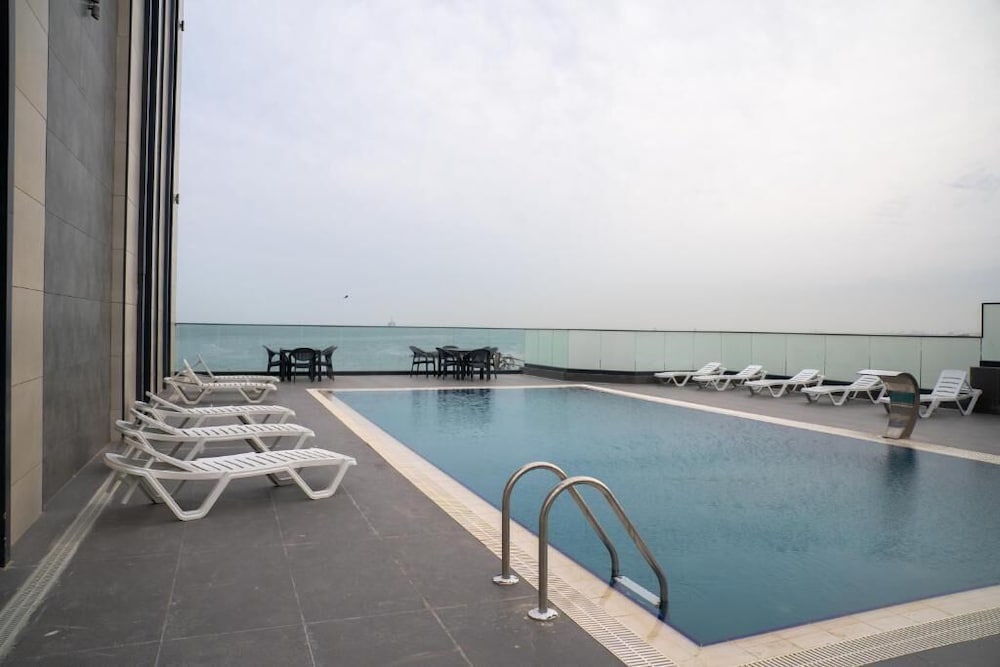 Port Marine Hotel By HOLLYWOOD