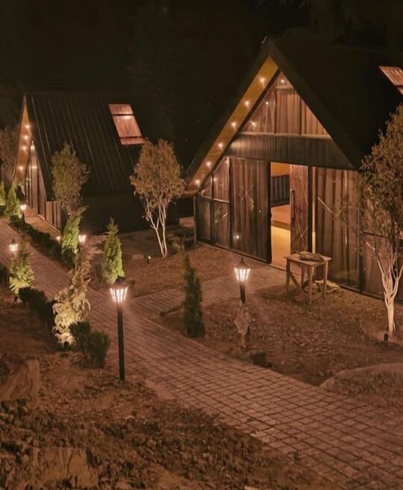 BlackPearl Cottages - Kufri