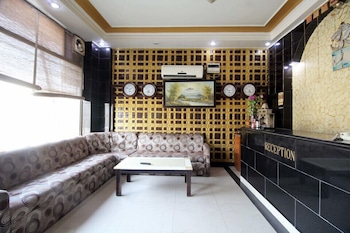 Hotel Paradise International by JMD Group
