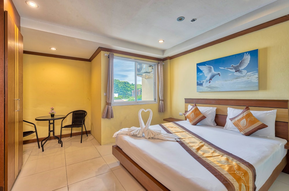 TJ Patong Hotel -