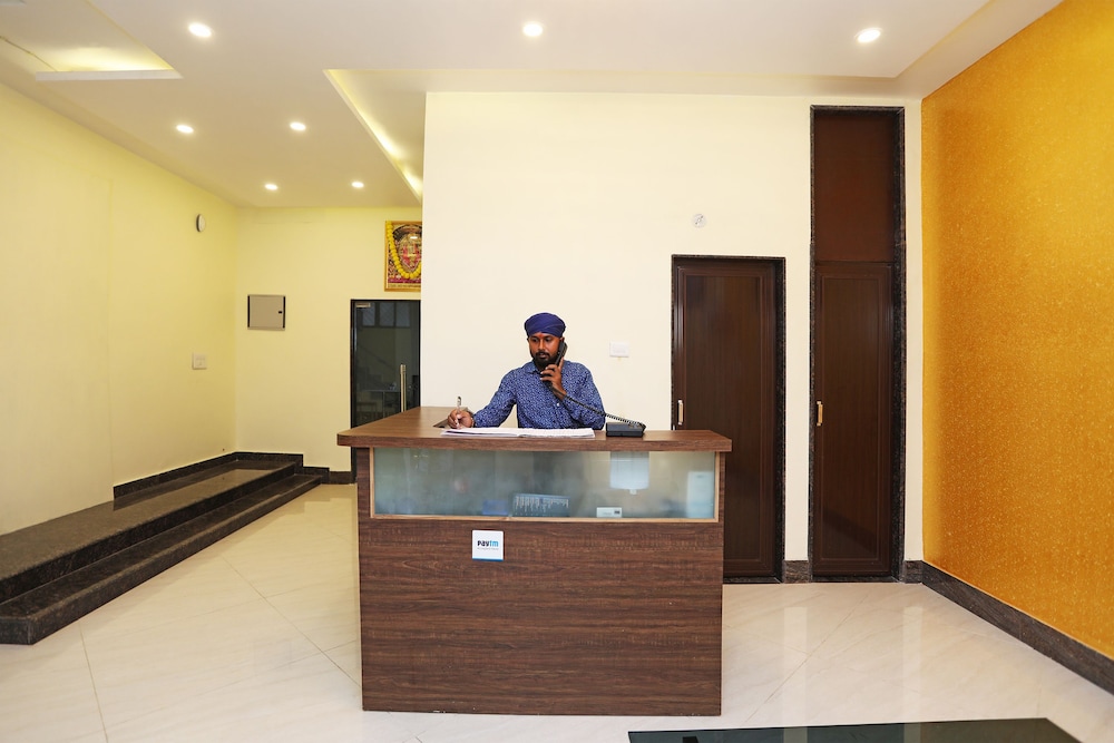 Sada Shiv Guest House near Kashi vishwanath temple & Ganga River ,located in narrow lane.