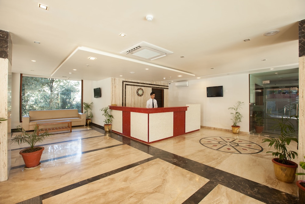 Sea Hawk-Luxury Hill Resort (4 mins drive from Bhimtal Lake)