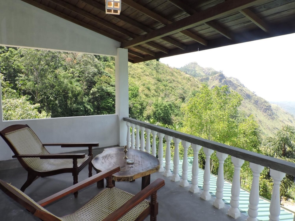 Misty Hills Ella Resort
