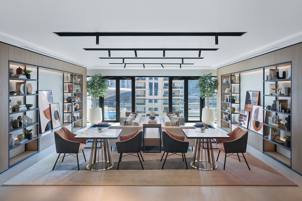 Vida Dubai Marina & Yacht Club
