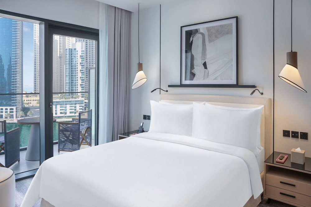 Vida Dubai Marina & Yacht Club