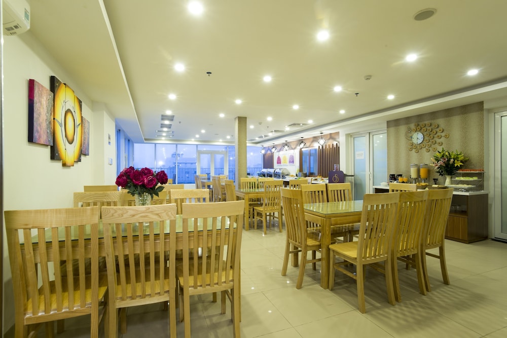 Golden Light Hotel