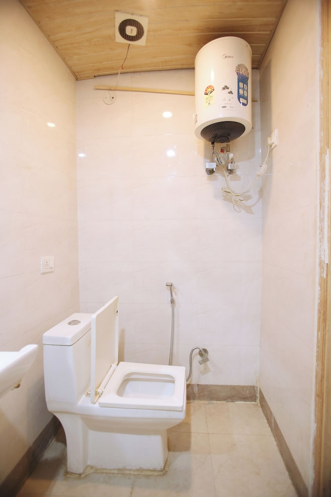 Hotel Aman Inn