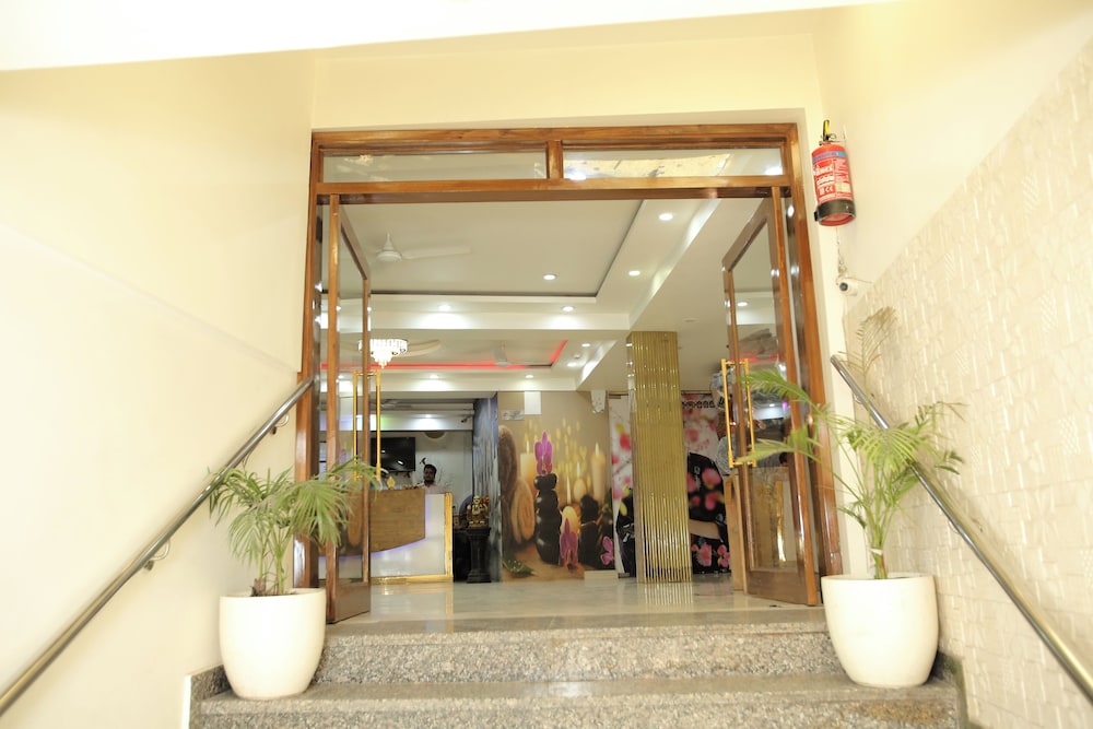 Hotel Aman Inn