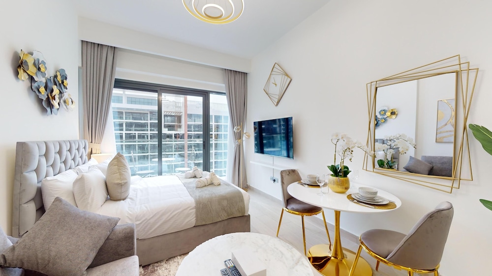 Primestay 1BR in Azizi Riviera Meydan