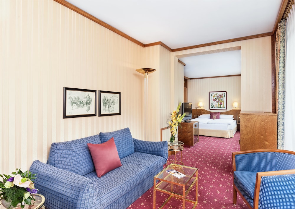 Best Western Premier Grand Hotel Russischer Hof