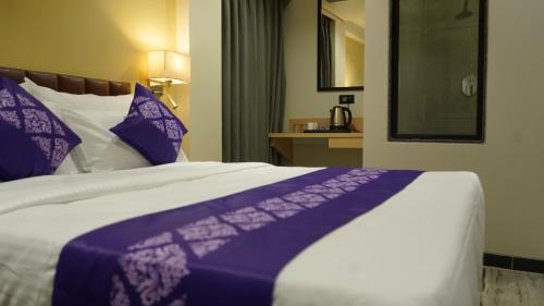 Purple Beds by VITS Dwarkesh, Surat