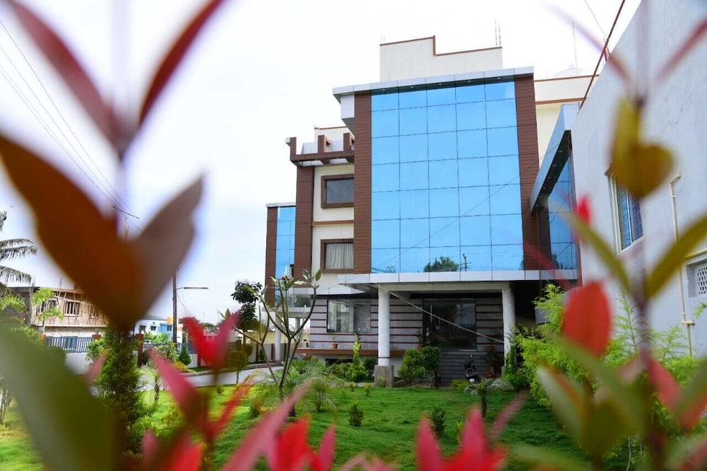 Sagayi International Resort