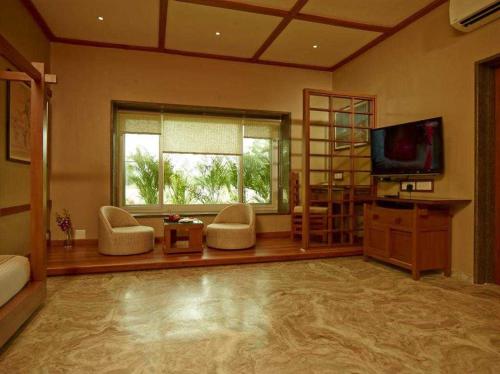 Neonz Resort & Club