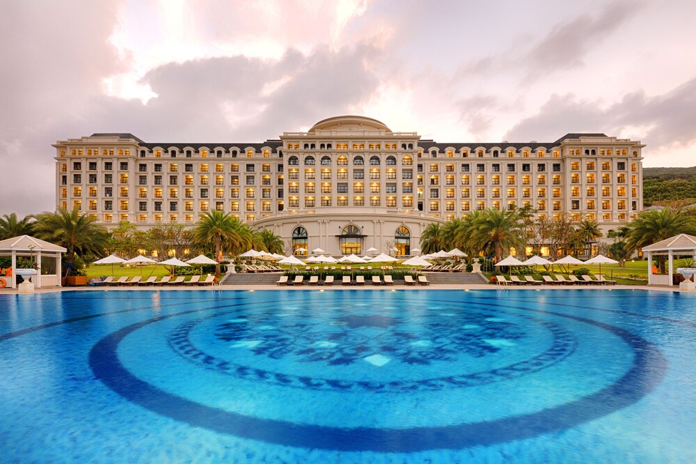 Nha Trang Marriott Resort & Spa, Hon Tre Island